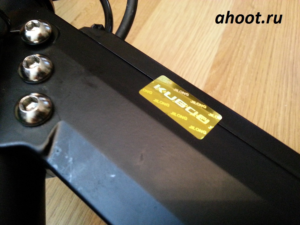 Оригинальные электросамокаты kugoo s3 pro jilong маркируются на корпусе специальными золотыми галографическими стикерами для исключения или защиты от подделки | ahoot.ru